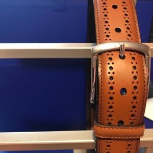 Allen Edmonds Manistee belt. Size 36. Walnut.